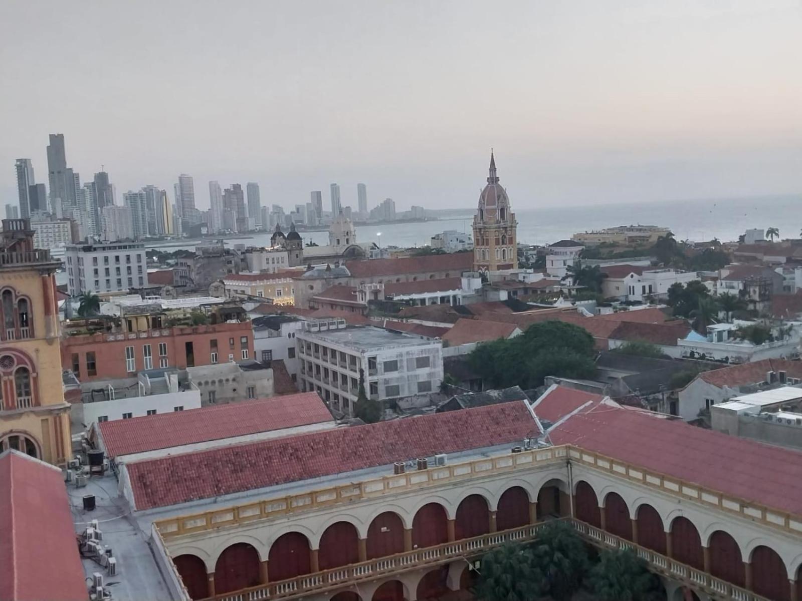 Gs 996 Apartment Cartagena Luaran gambar